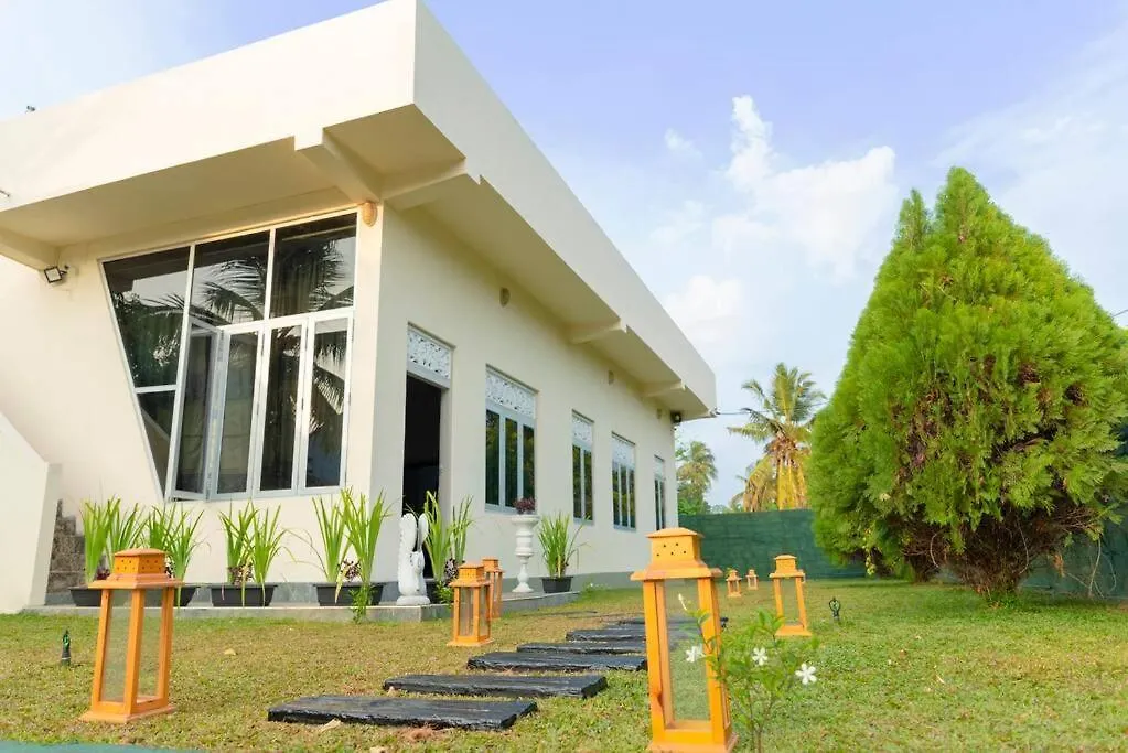 Bliss Loft - Villa Rooms - Peaceful Stay In Kurana Near Cmb Airport - Shuttle Service نيجومبو